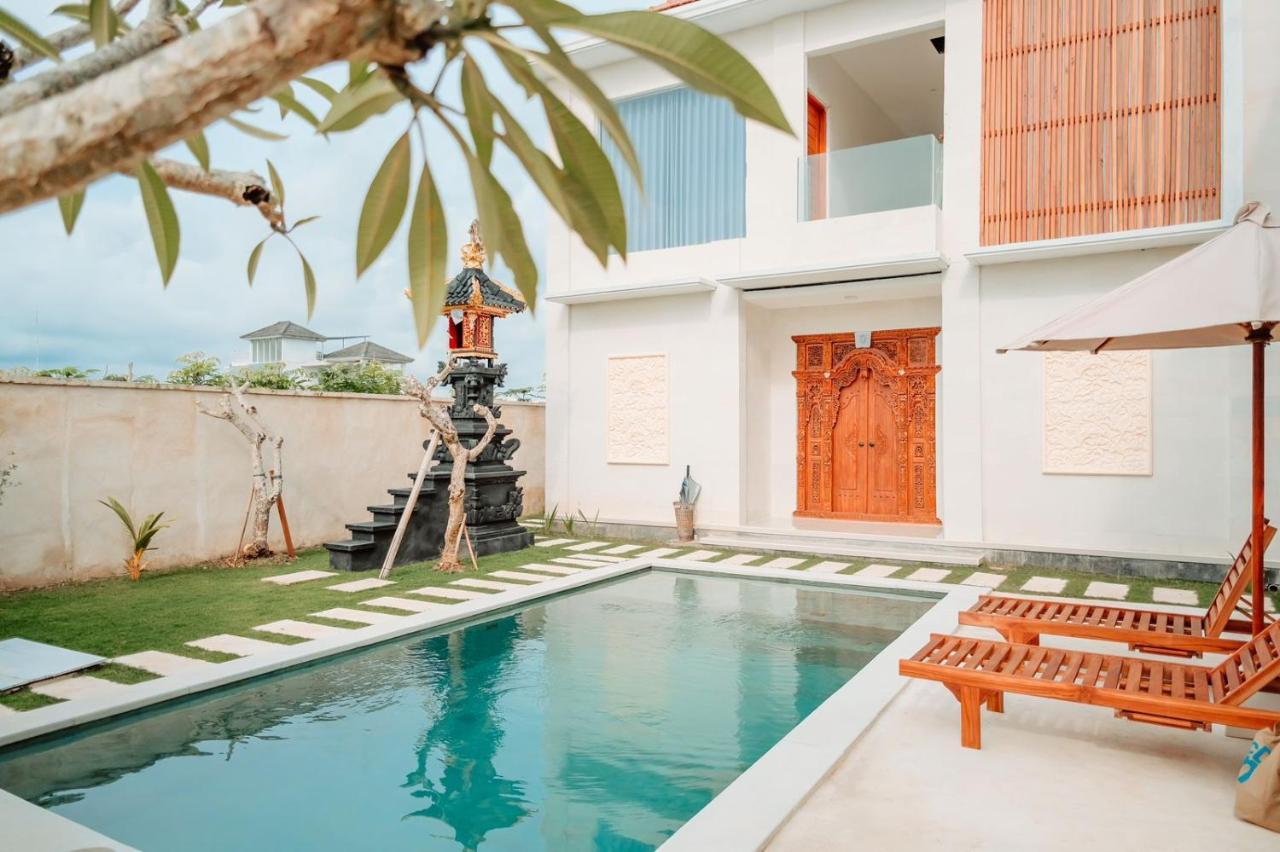 Merpati Villa Uluwatu Ungasan  Exterior photo