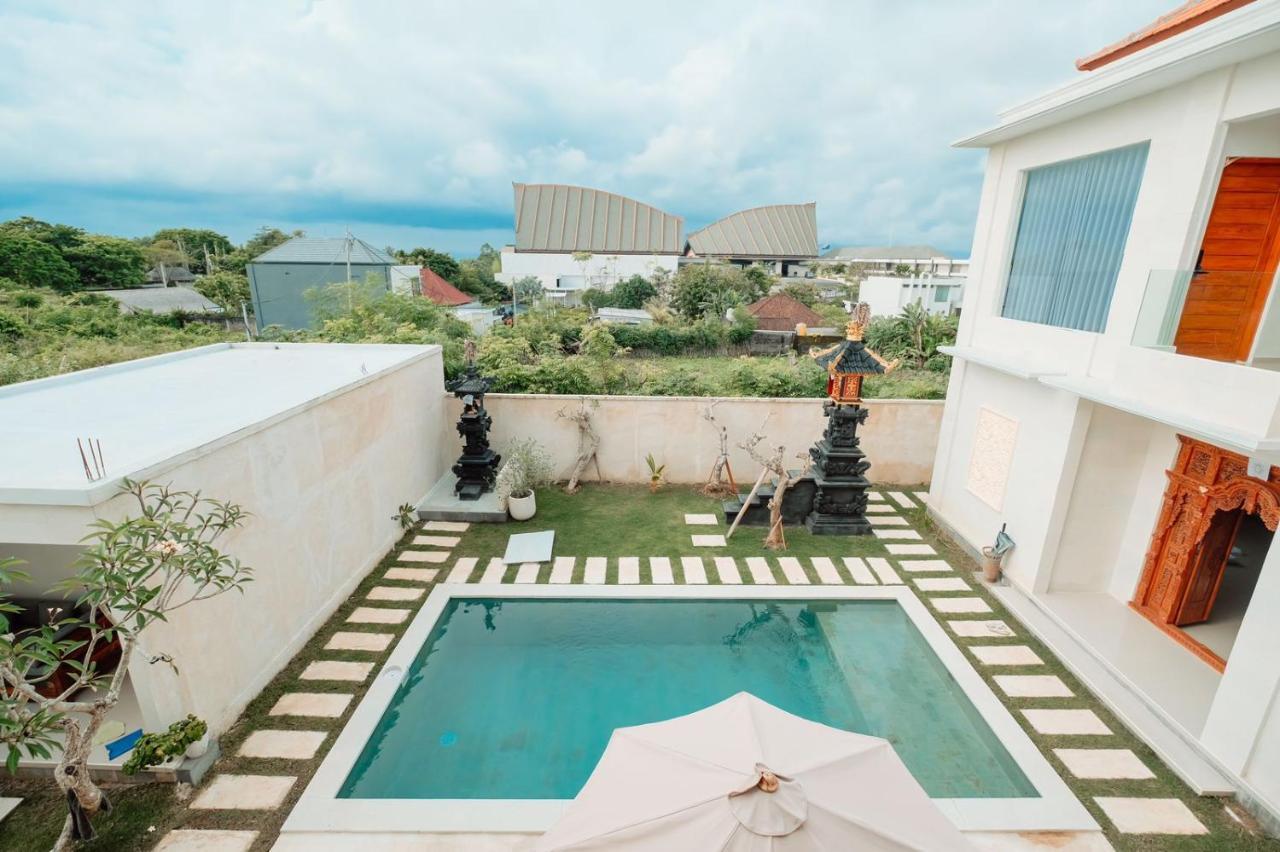 Merpati Villa Uluwatu Ungasan  Exterior photo