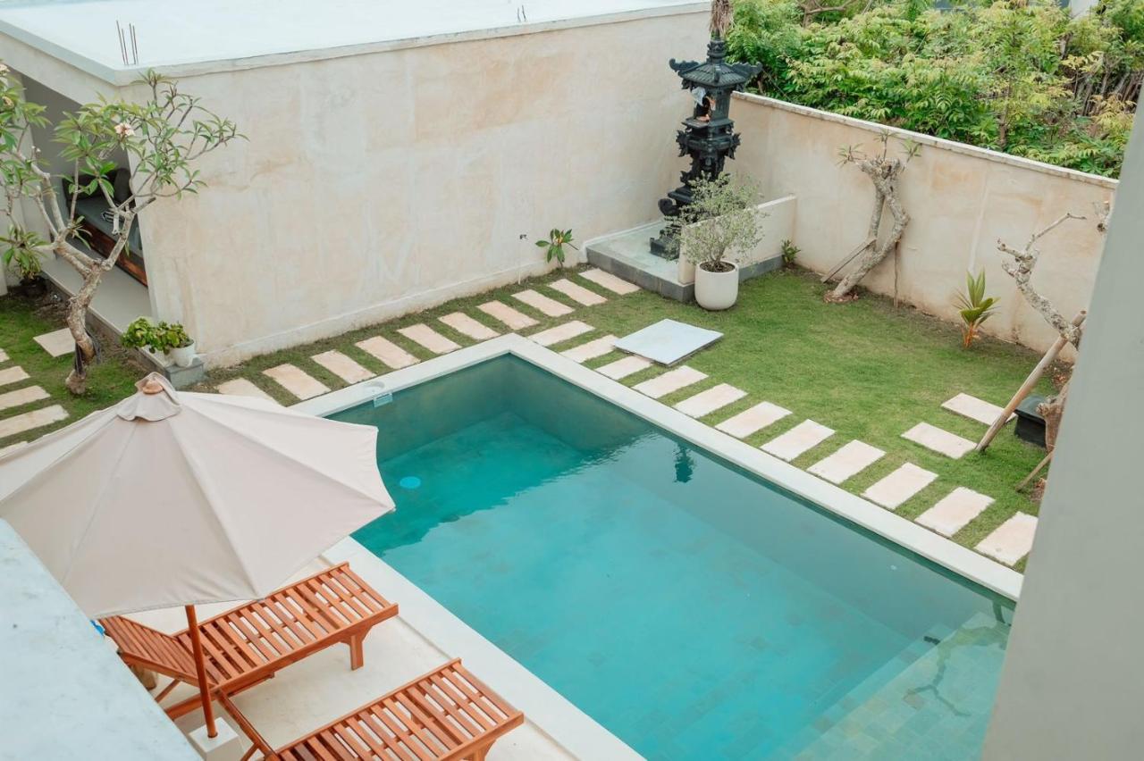 Merpati Villa Uluwatu Ungasan  Exterior photo